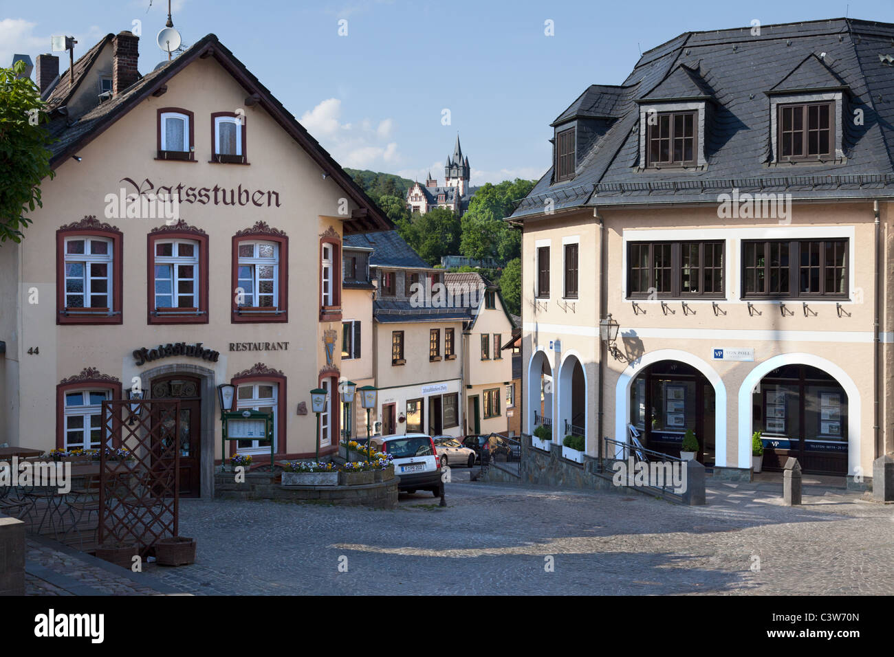 La storica città vecchia di Koenigstein, vicino a Francoforte, in Germania, una città diffusa nelle colline Taunus. Foto Stock
