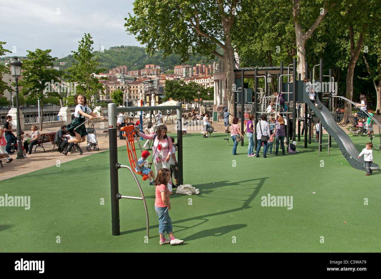 Bilbao Spagna Paese Basco spagnolo il parco giochi per i bambini Foto Stock