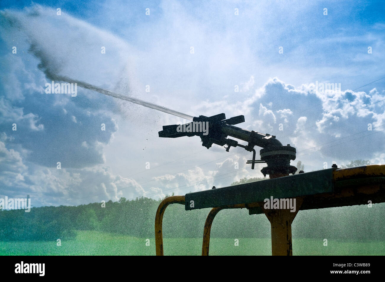 Portatile acqua oscillante jet irrigazione - Francia. Foto Stock