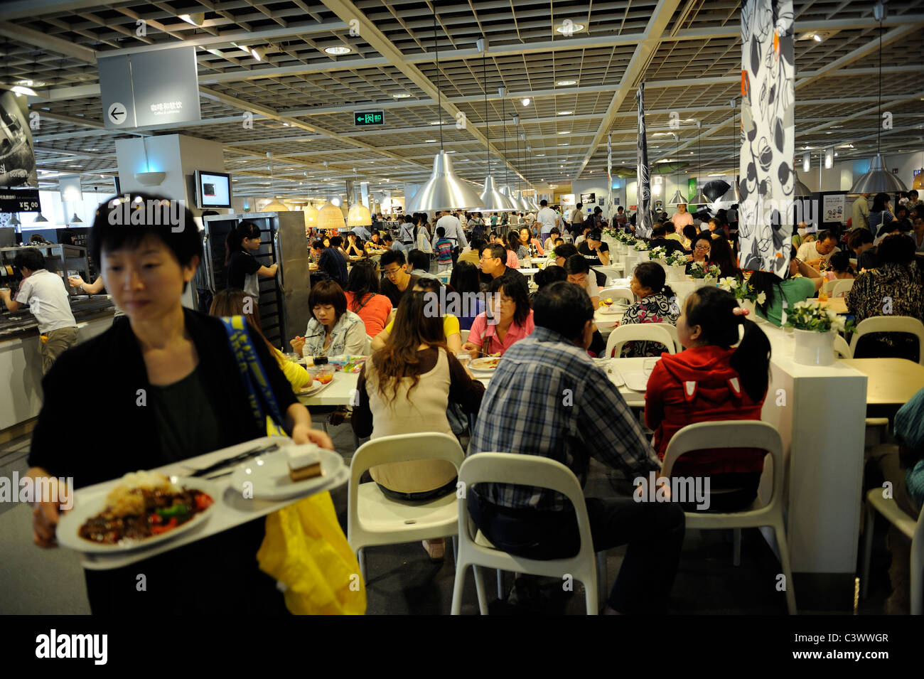 Clienti del ristorante cinese immagini e fotografie stock ad alta  risoluzione - Alamy