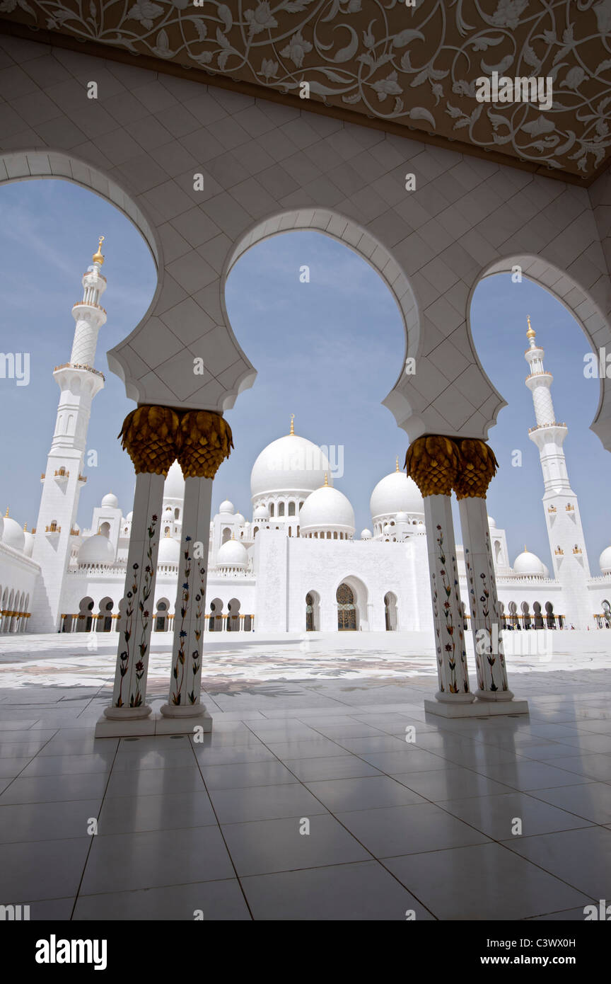 Moschea Sheikh Zayed di Abu Dhabi , Emirati Arabi Uniti, Emirati arabi uniti Foto Stock