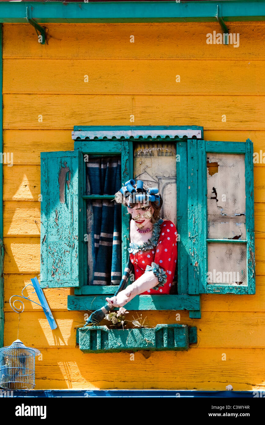 Colorfully edifici dipinti del Caminito a La Boca distretto, Buenos Aires, Argentina, Sud America. Foto Stock