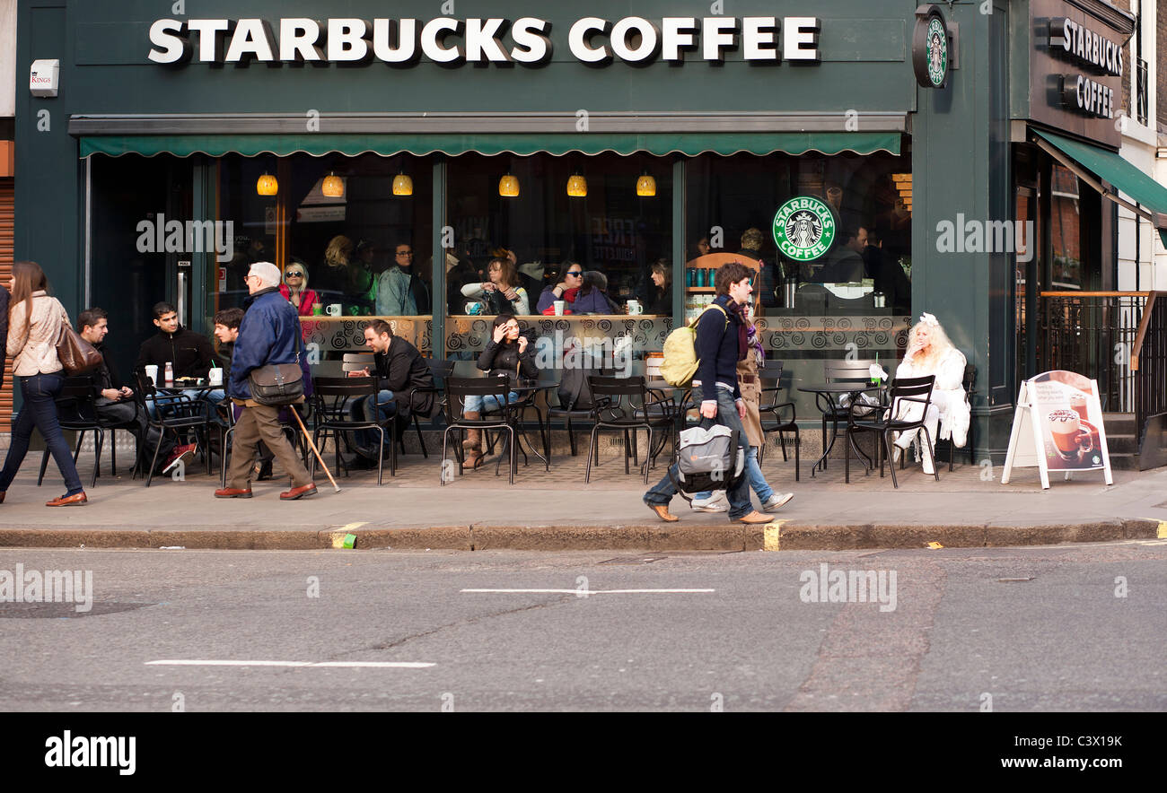 Starbucks Coffee Shop, Baker Street e Marylebone, London, England, Regno Unito, Europa. Foto Stock
