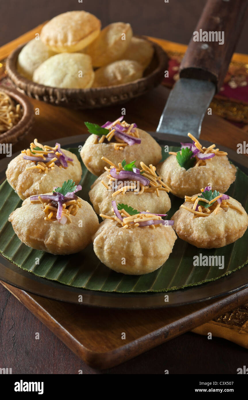 Pani puri India snack alimentare Foto Stock