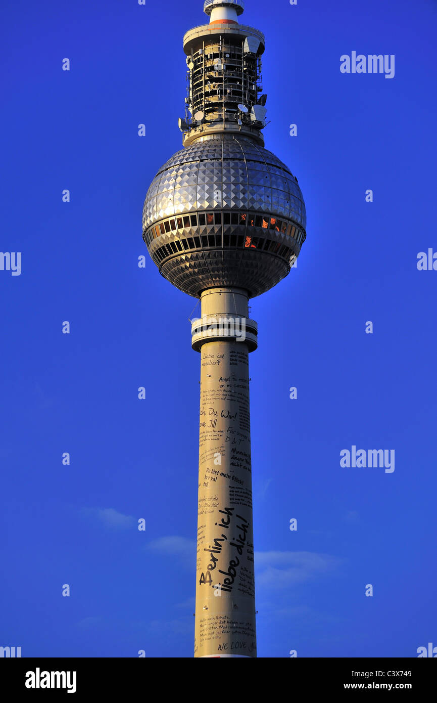 Di Berlino e la torre della TV, Alex, Alexanderplatz Berlin-Mitte, Berlino, Germania, Europa Berliner Fernsehturm, Alex, Alexanderplatz Foto Stock