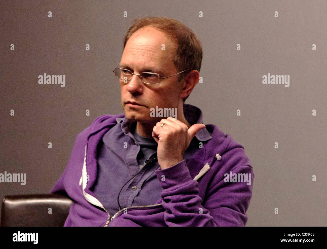 David Hyde Pierce promozione di film di commedia in cui lui stelle, 'ospite perfetto" Foto Stock
