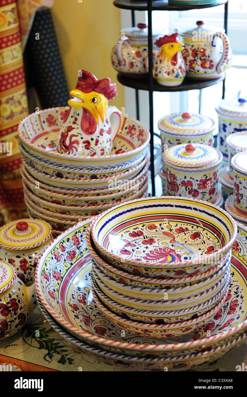 Stati Uniti Virginia VA Middleburg Loudon County Shopping - la creme de la creme - ceramica italiana piatti in ceramica Foto Stock