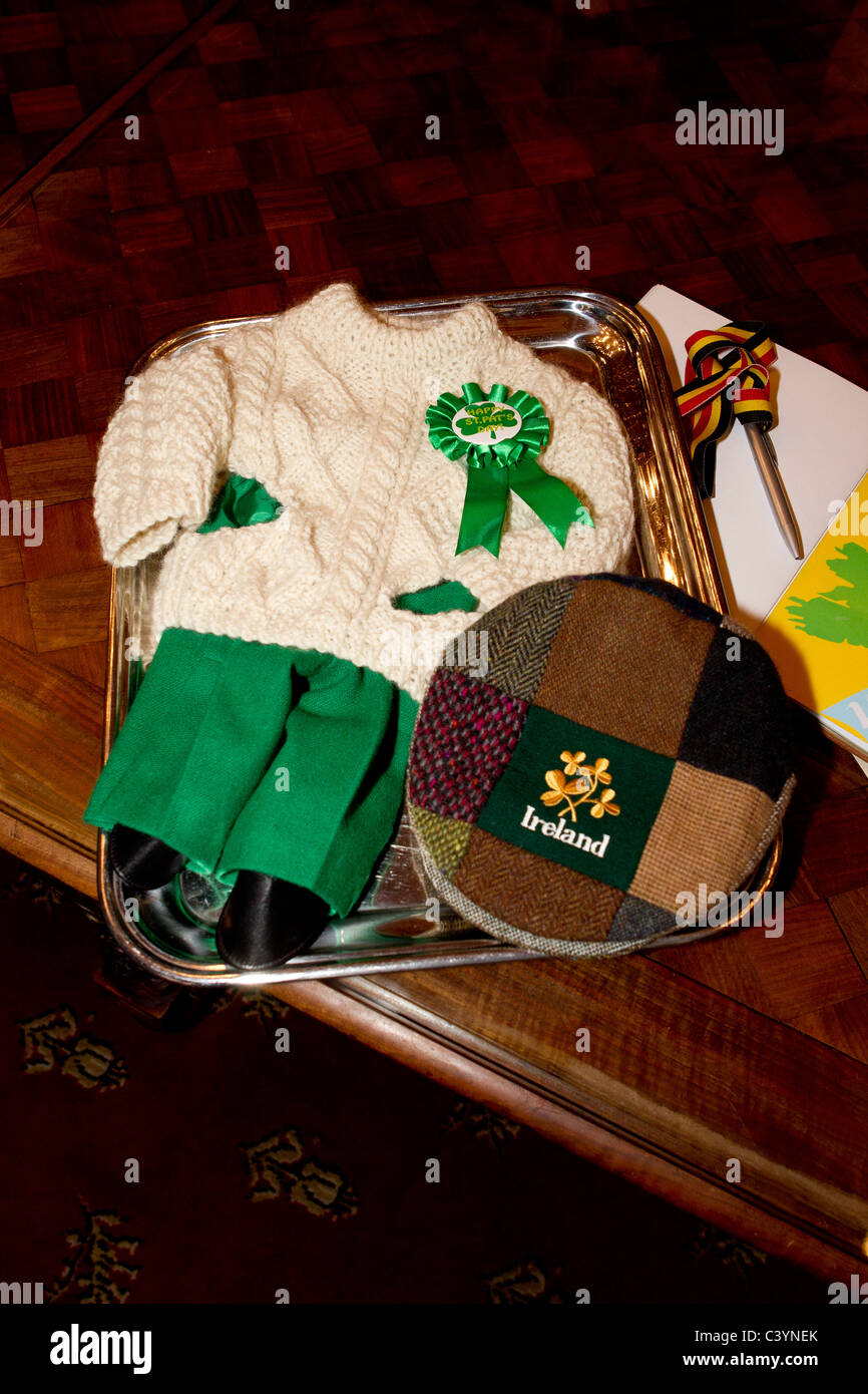 Il Manneken pis costume irlandese Foto Stock