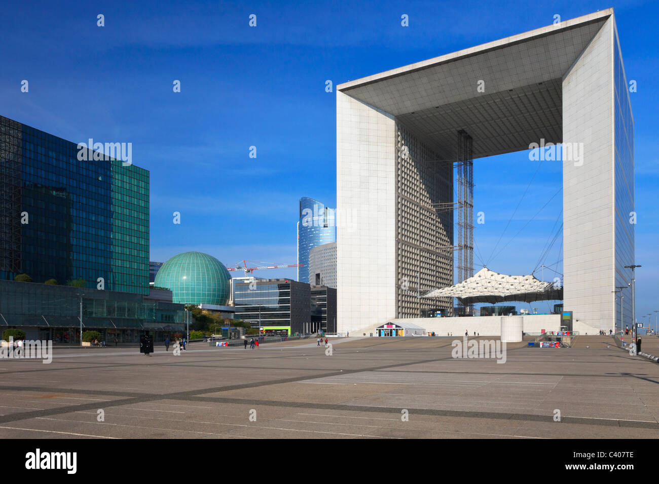 Il grande arco grattacielo in difesa del distretto di Parigi, Francia Foto Stock