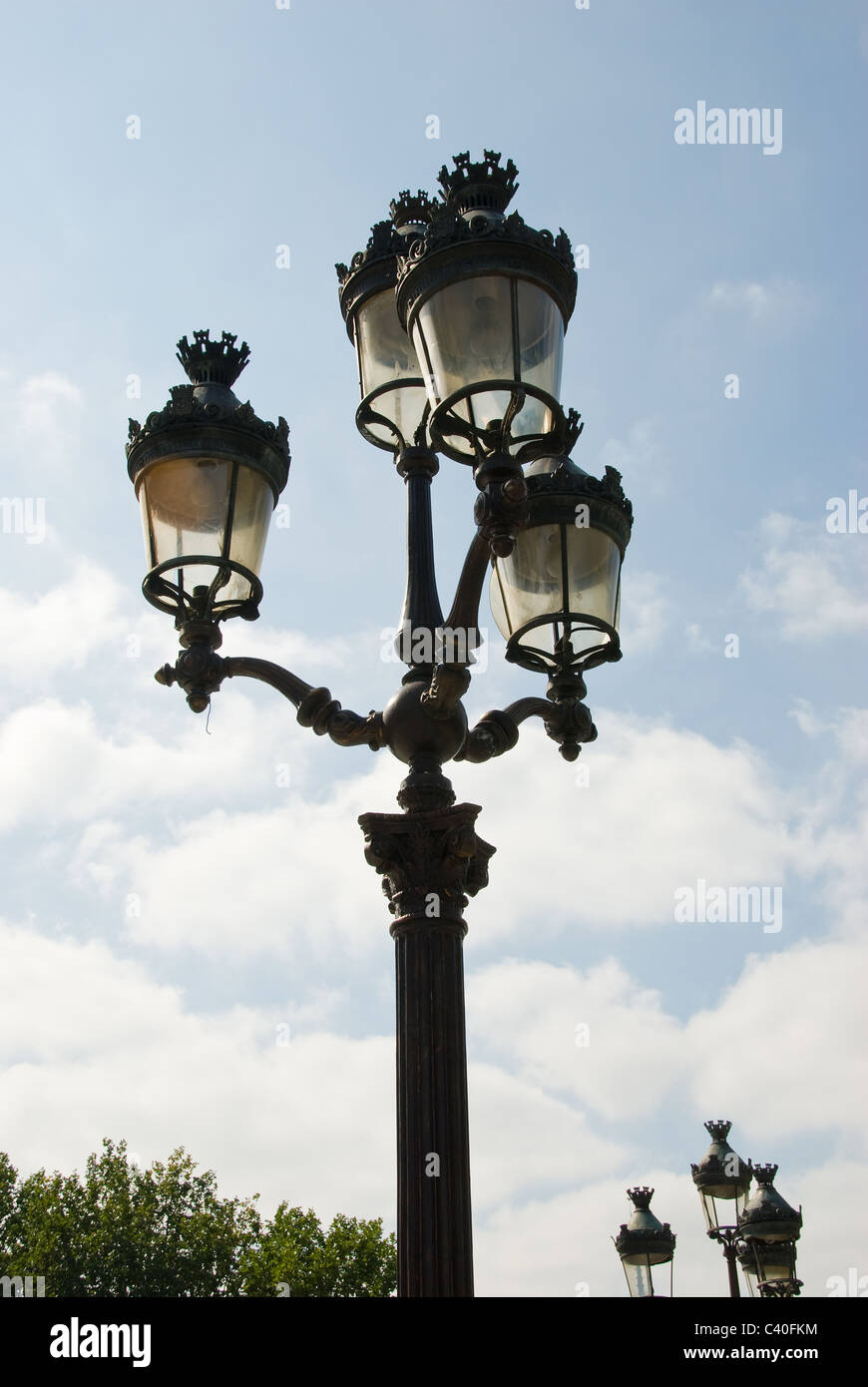 Lampade stradali a Parigi Foto Stock