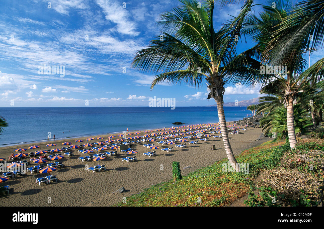 Spiaggia, mare, Puerto del Carmen, Lanzarote, Isole Canarie, Isole Spagna, spiaggia di sabbia Foto Stock