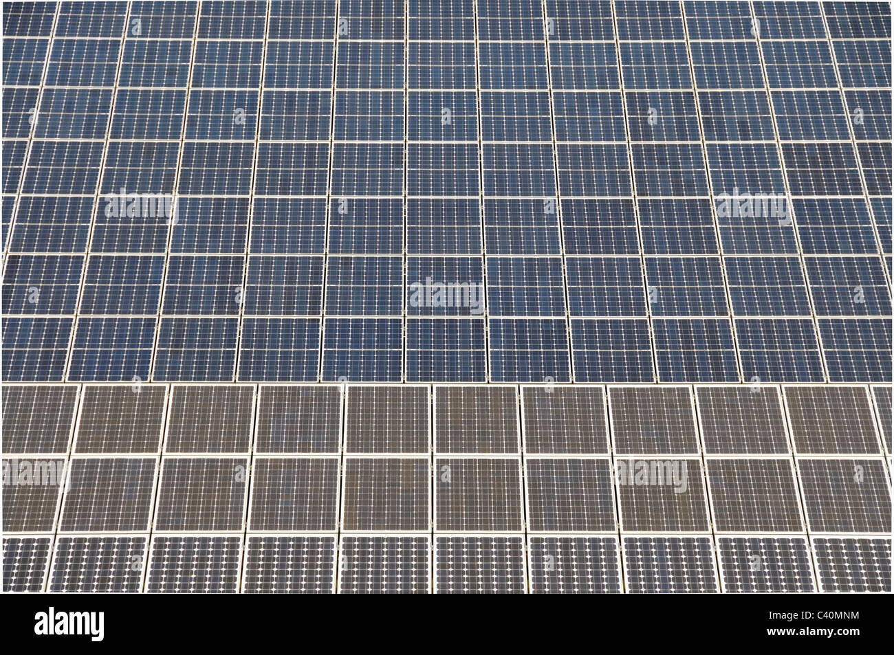 Tetto, elettricità, la produzione elettrica, la sorgente di energia, fornitura di energia, fotovoltaico, complesso, moduli, disposizione solare, solare ener Foto Stock