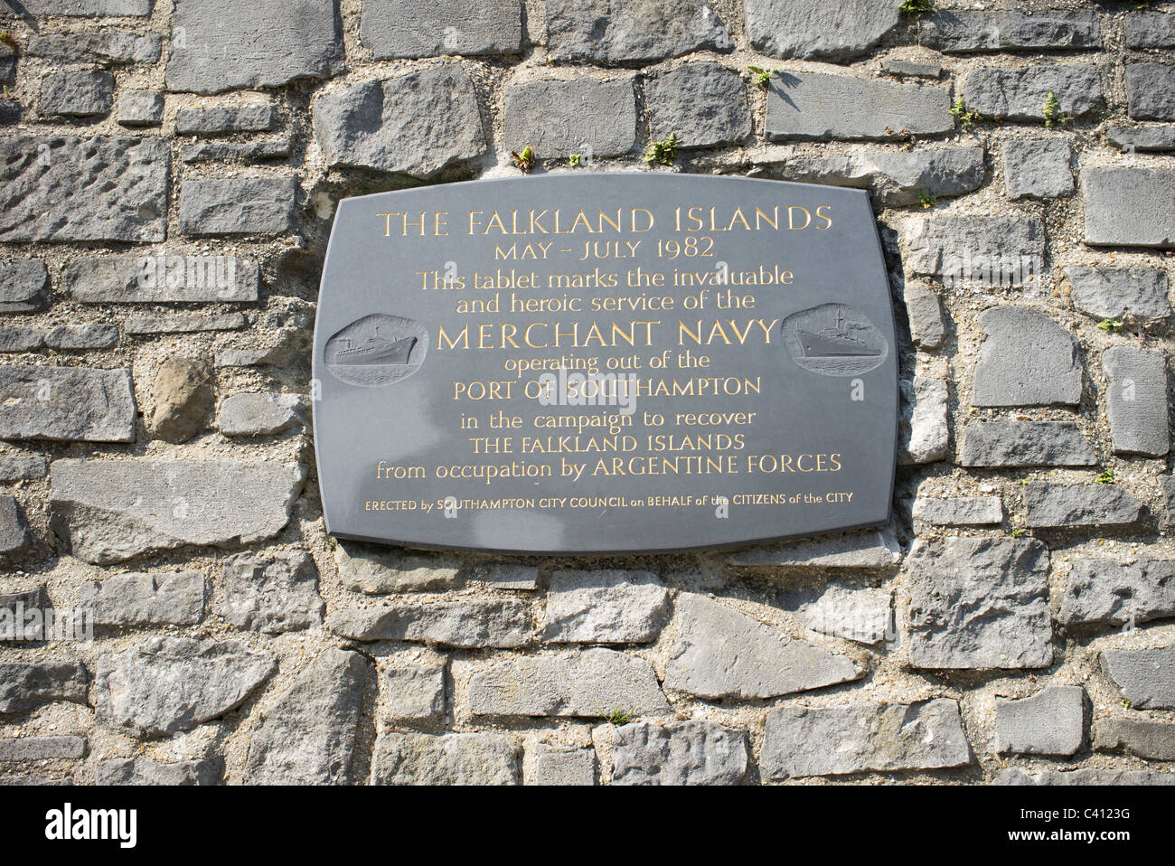 Marina mercantile per il memoriale di guerra delle Falkland in Southampton Hampshire REGNO UNITO Foto Stock