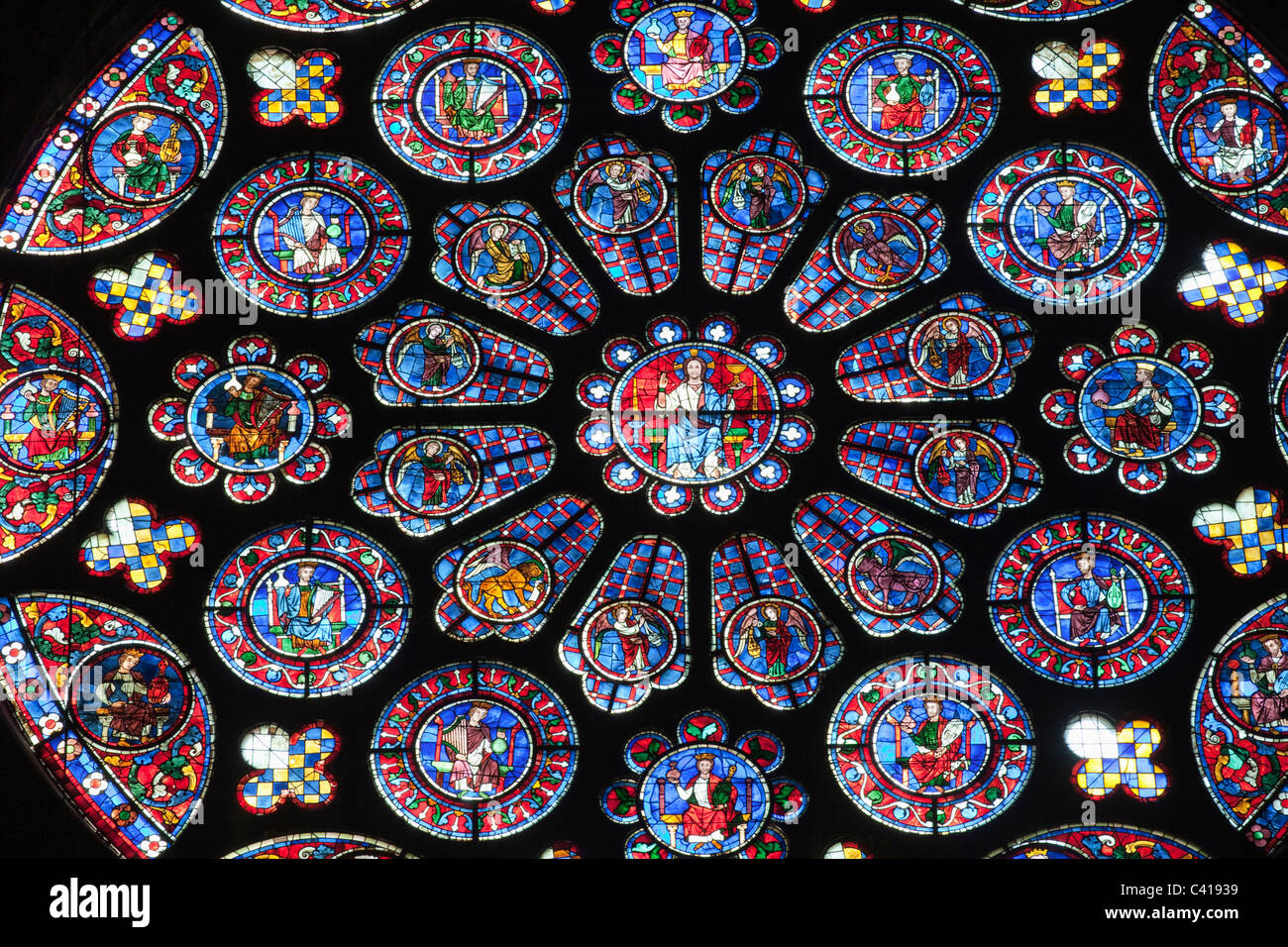 L'Europa, Francia, Eure-et-Loire, Chartres, la cattedrale di Chartres, Cattedrale, cattedrali gotiche, vetrate, finestre di vetro colorato Foto Stock