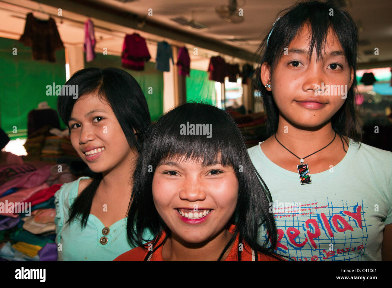 Negozio di souvenir, Ban Na Kha, Udon Thani, Thailandia Foto Stock