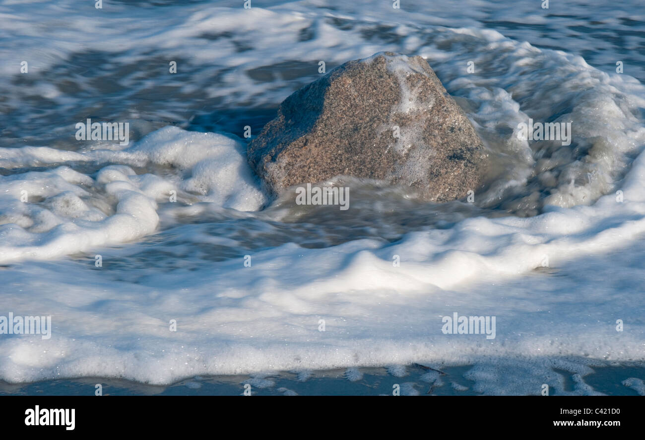 Roccia in Surf Foto Stock