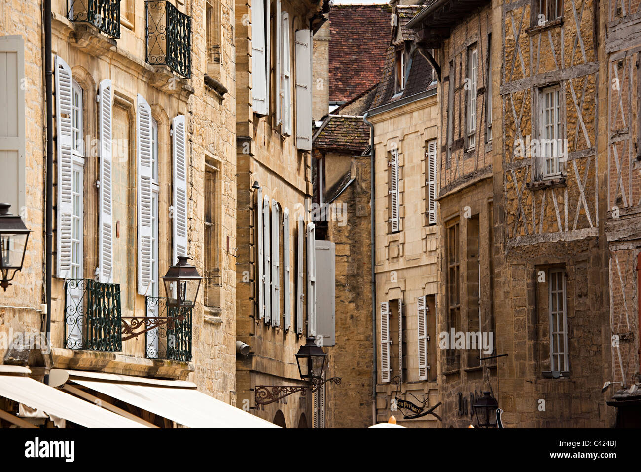 Vecchi edifici di Sarlat-la-Caneda Dordogne Francia Foto Stock