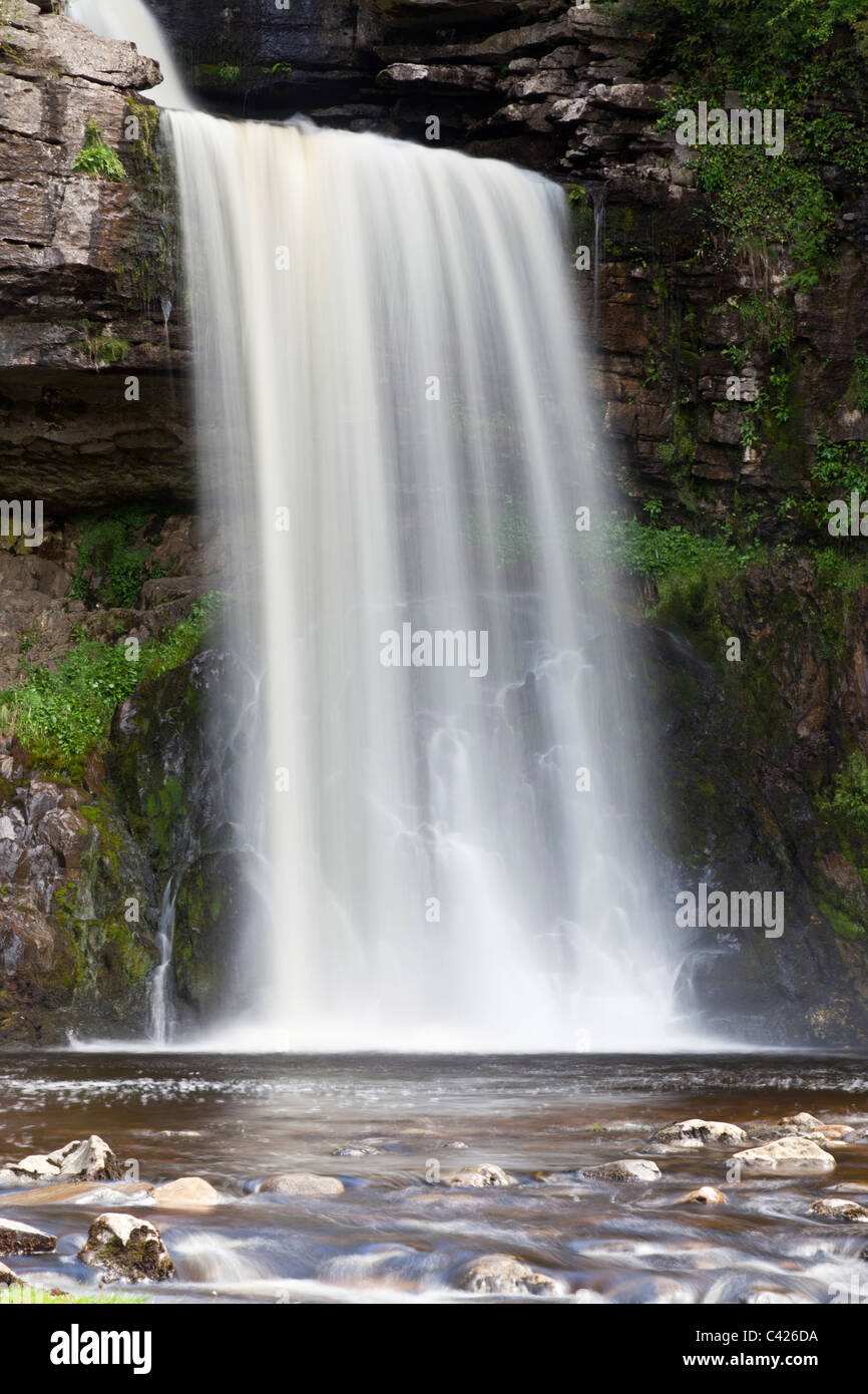 Thornton vigore cascata sul Ingleton waterfall trail, North Yorkshire Foto Stock