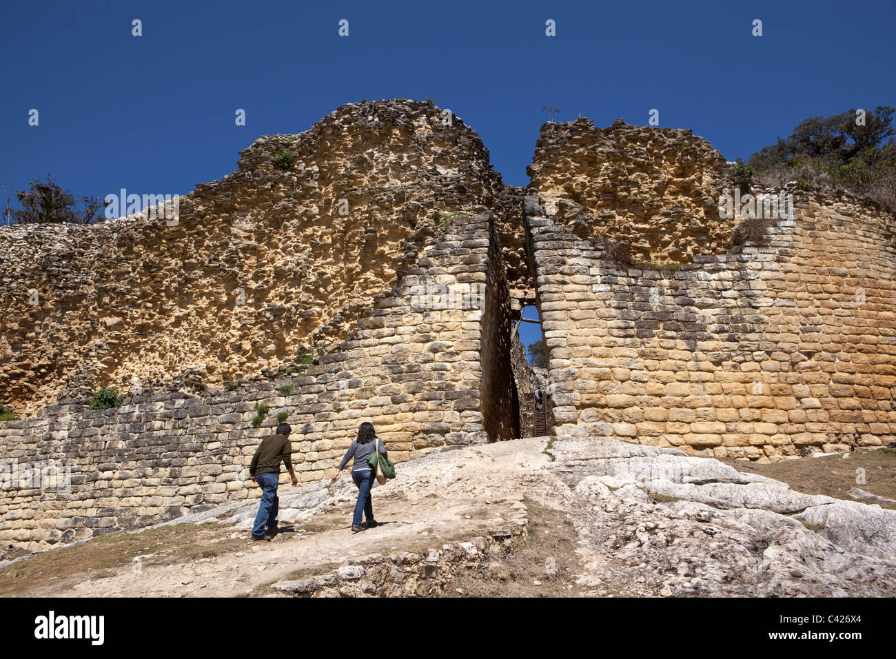 Il Perù, Chachapoyas, Kuelap insediamento montano e la cittadella della città, costruita dalla cultura Chachapoyas (900-1200 AD). Foto Stock