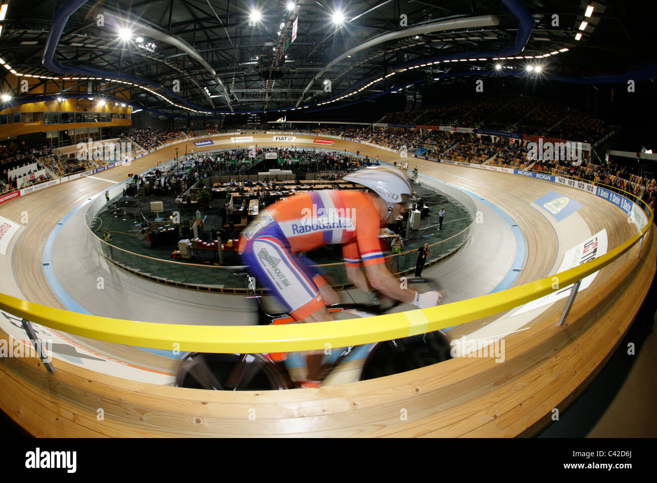 Tim VELDT paesi bassi uomini Omnium giro di volo 25 marzo 2011 UCI via mondiale di ciclismo Apeldoorn Velodrome Foto Stock