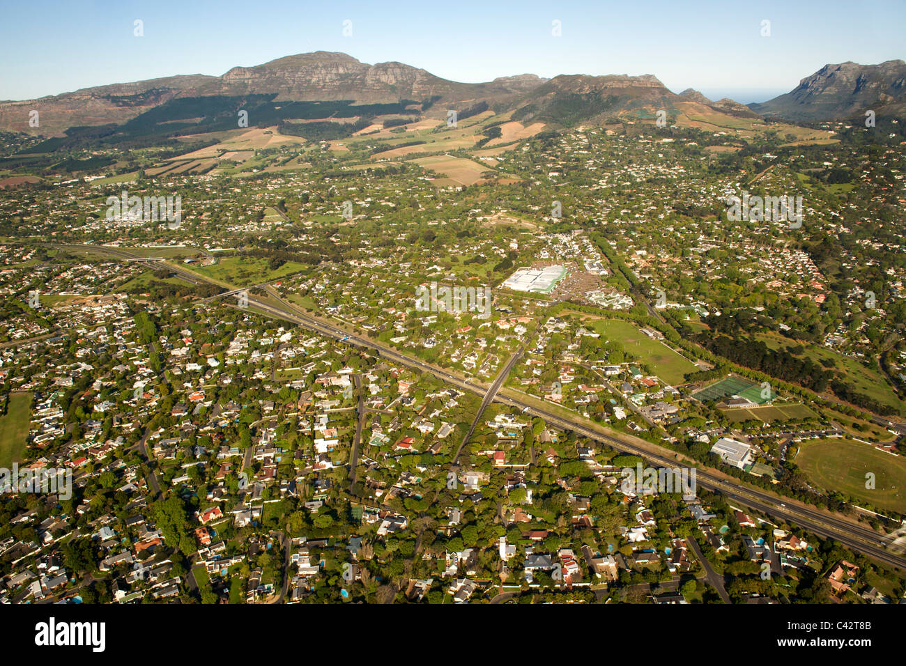 Vista aerea di Cape Town sobborghi meridionali compresi Constantia, Meadowridge Plumstead e. Foto Stock