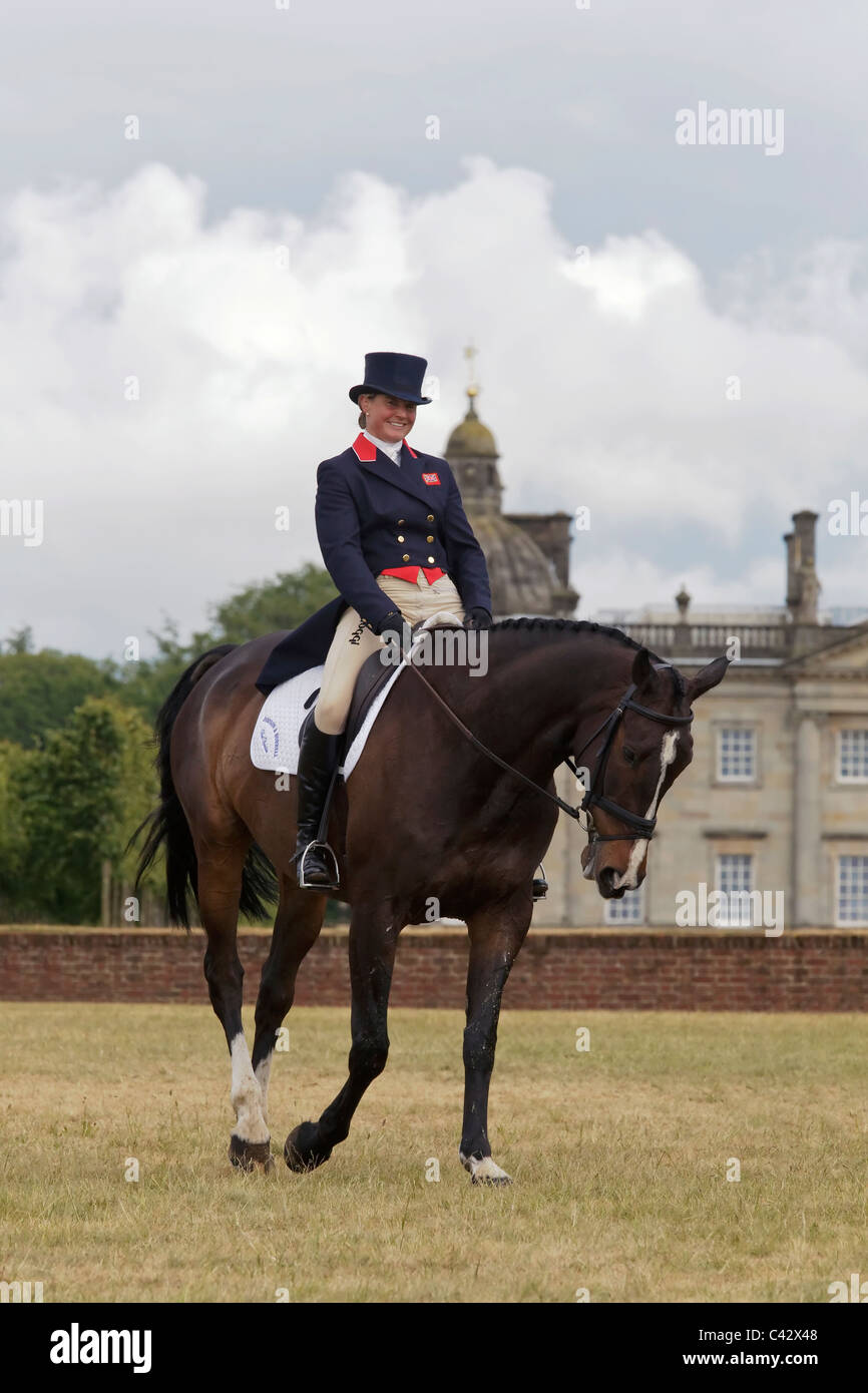 Piggy francese sul Alvescot prada a Houghton Hall Horse Trials 2011 Foto Stock Piggy francese sul Alvescot prada a Houghton Hall Horse Trials 2011 Foto Stock