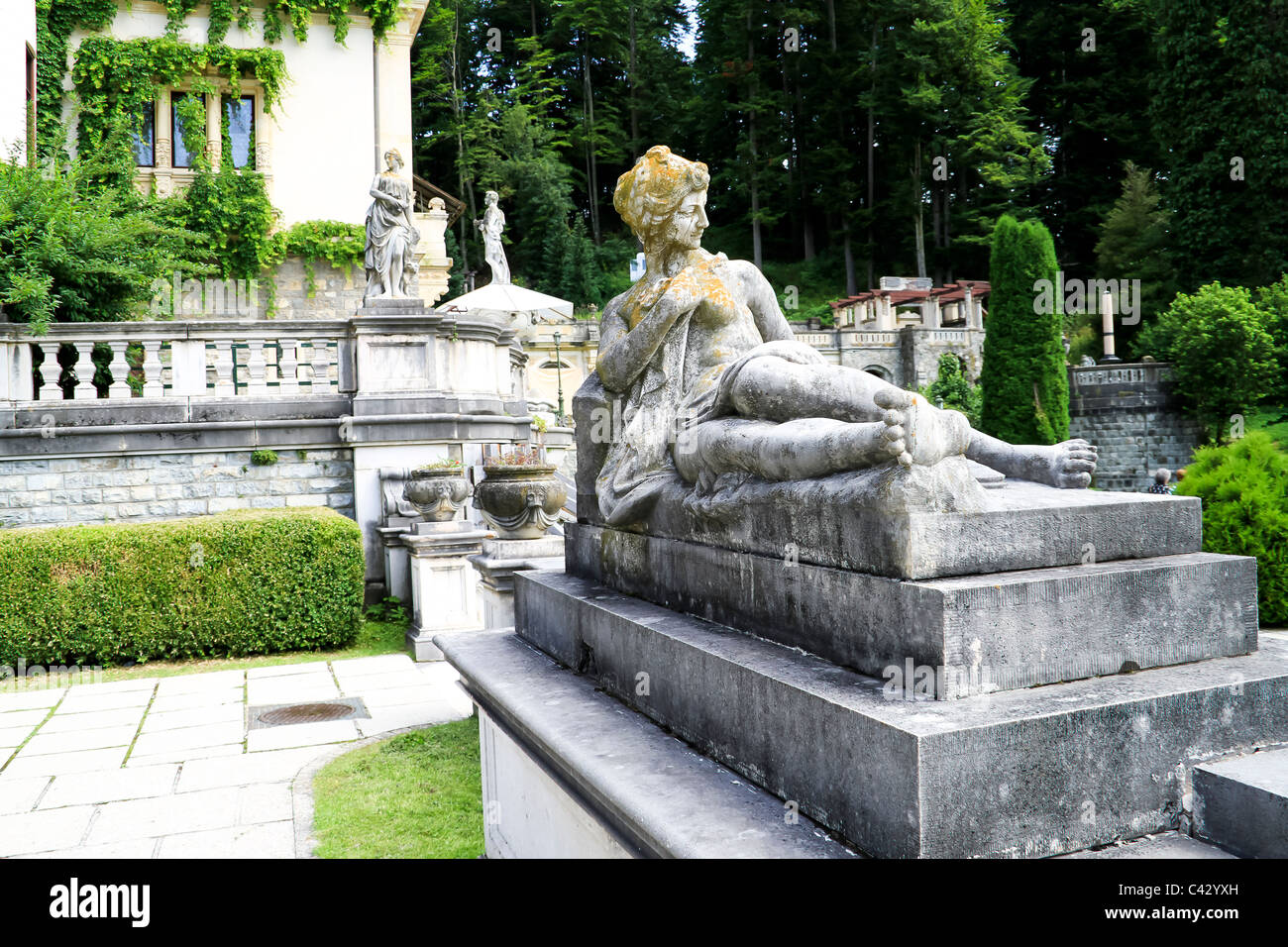 Statua di scultura architettura donna Foto Stock