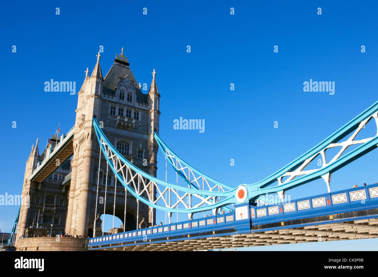 Il Tower Bridge; Londra; Inghilterra Foto Stock
