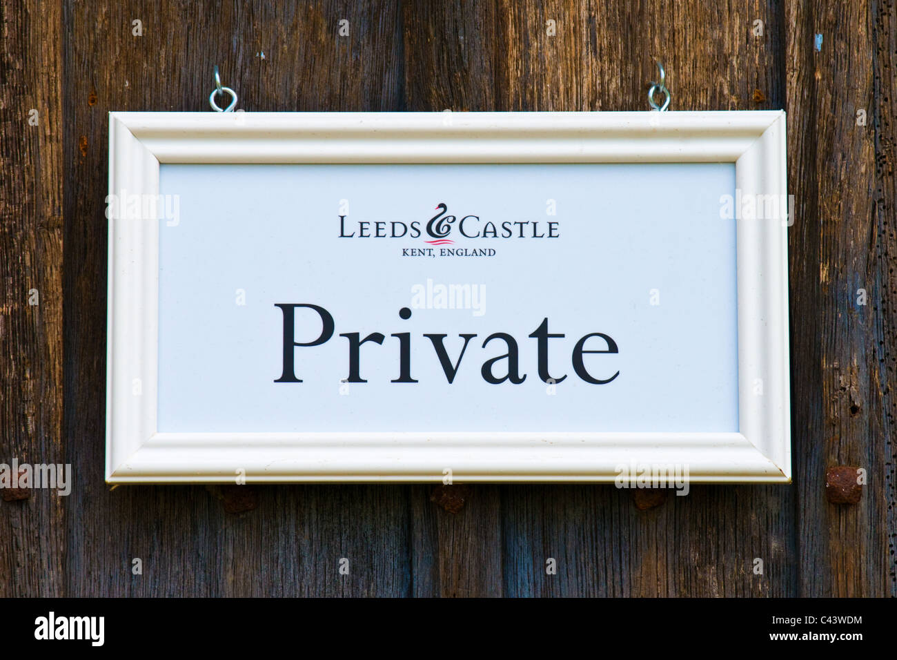 Incorniciato 'Privato' firmare con il "Castello di Leeds logo" Foto Stock