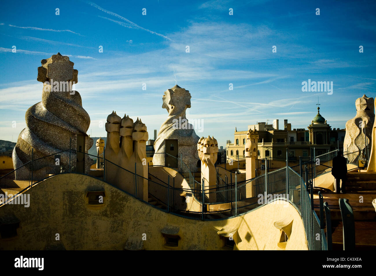 Tetto di La Pedrera-Casa Mila a Barcellona. Casa Milà è un edificio progettato dall'architetto catalano Antoni Gaudí. Foto Stock