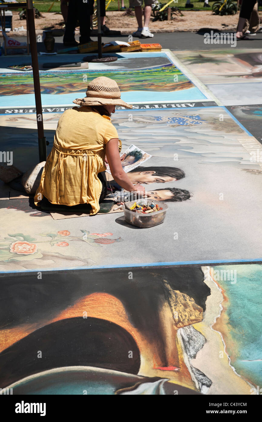 I Madonnari italiani street painting festival a Santa Barbara Mission, California, 2011 Foto Stock