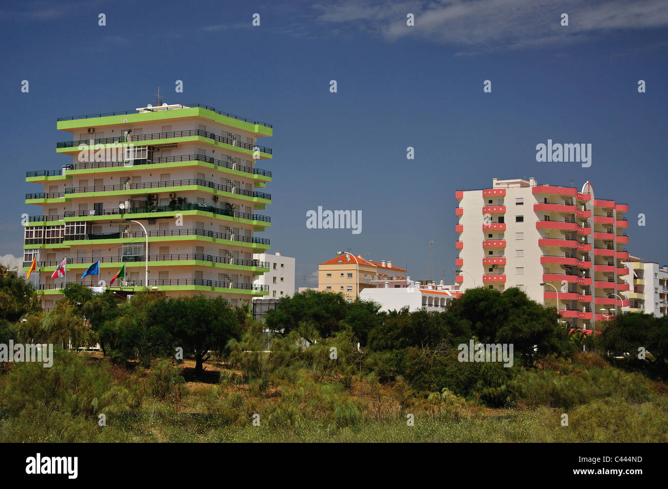 Appartamenti fronte spiaggia, Monte Gordo, Regione dell'Algarve, Portogallo Foto Stock