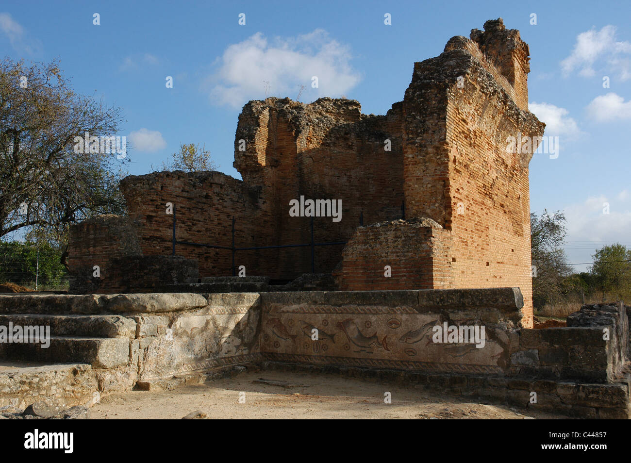 Rovine di Milreu. Villa Romana (1° - 4° secolo D.C.). Edificio religioso del IV secolo d.c. Estoi. Il Portogallo. Foto Stock