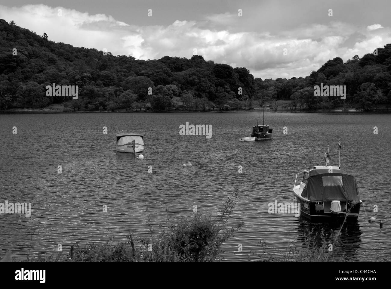 Barche sul Loch Foto Stock