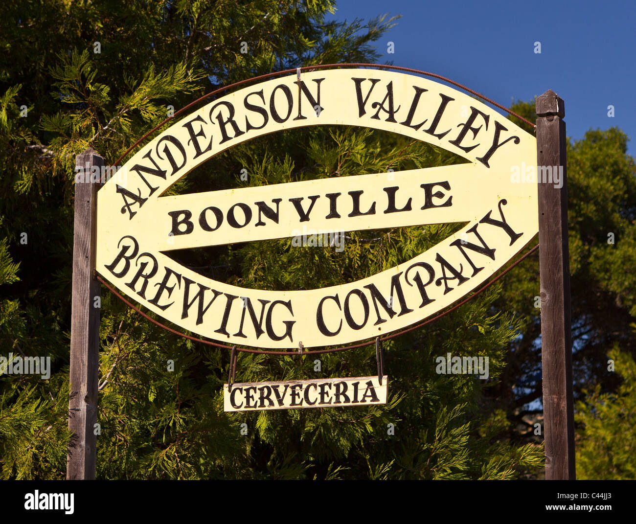 BOONVILLE, CALIFORNIA, STATI UNITI D'AMERICA - Anderson Valley Brewing Company firmano a Mendocino County. Foto Stock