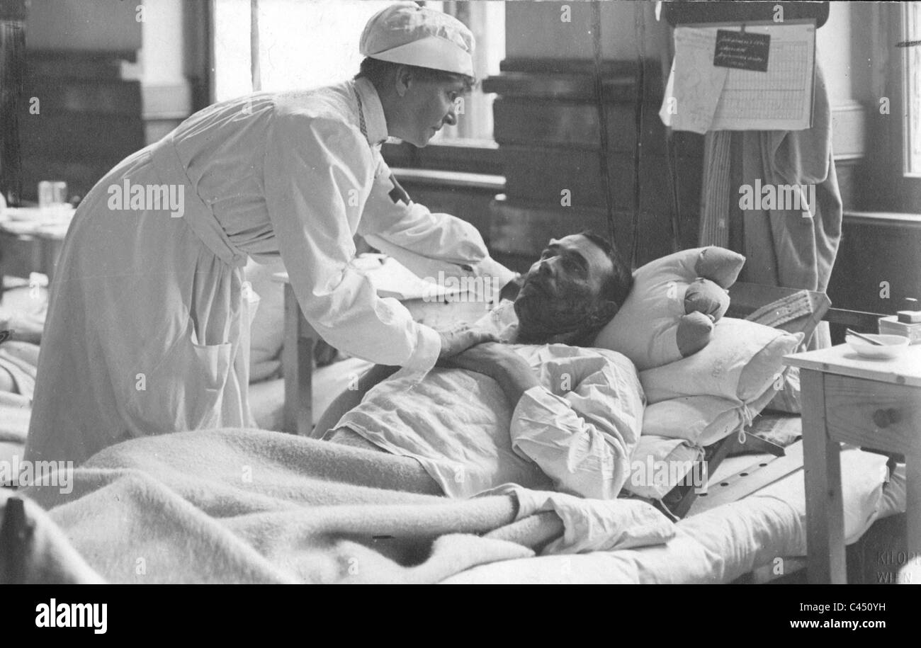 La Croce Rossa infermieri durante la Prima Guerra Mondiale Foto Stock