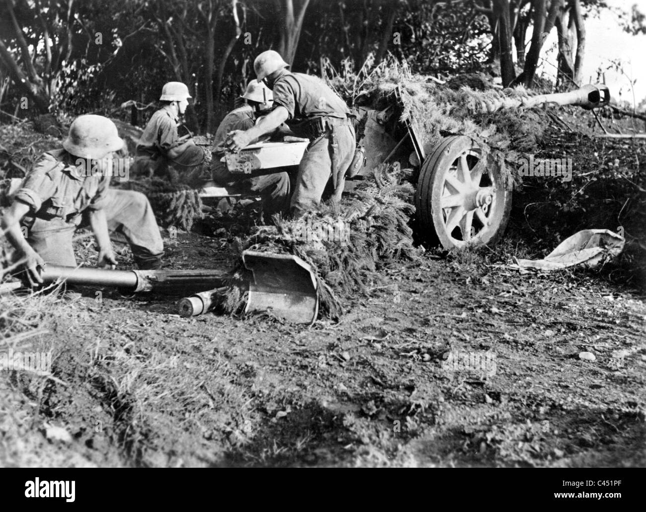 Il tedesco 7.5cm Pak 40 in Italia, 1943 Foto Stock