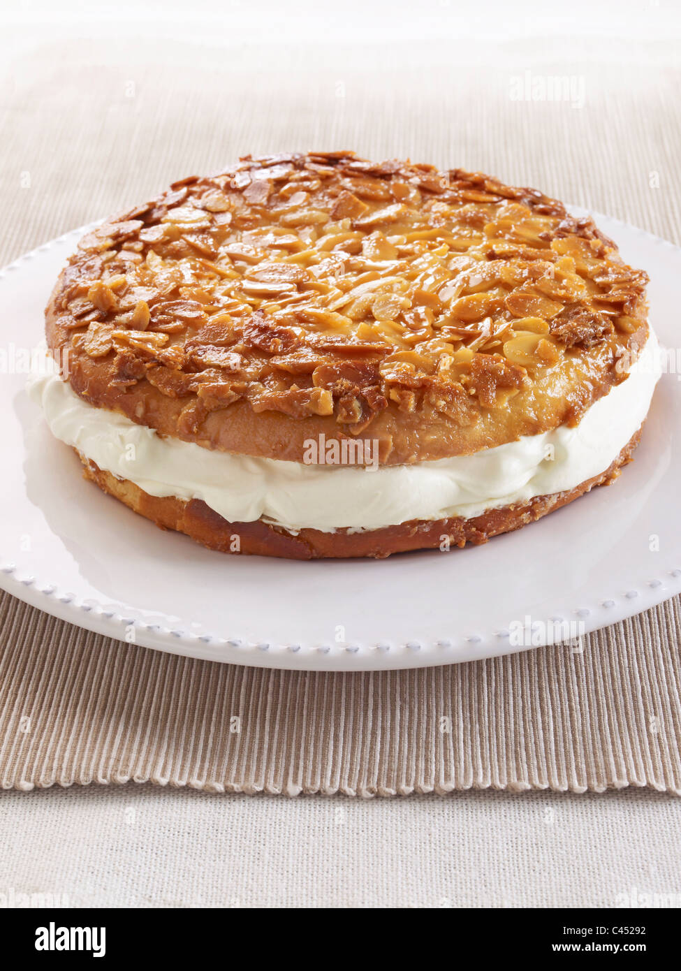 Bienenstich (bee sting cake), close-up Foto Stock