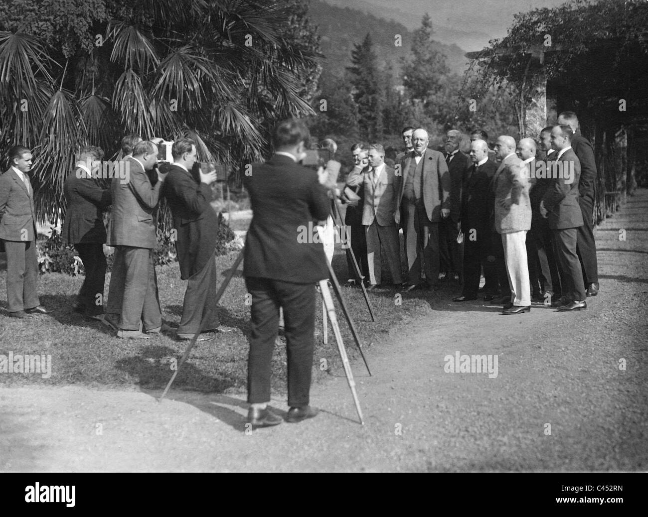Gustav Stresemann durante un evento stampa in Locarno, 1925 Foto Stock