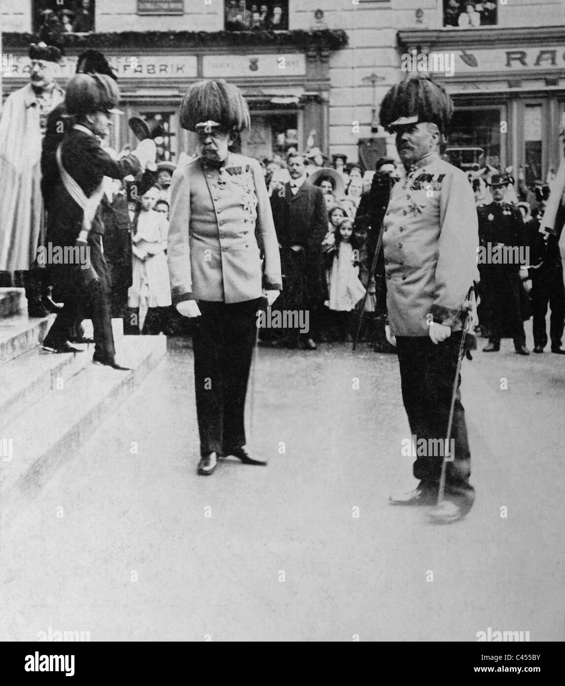 L'imperatore Franz Joseph I e Marian Varesanin von Varas a Sarajevo, 1910 Foto Stock