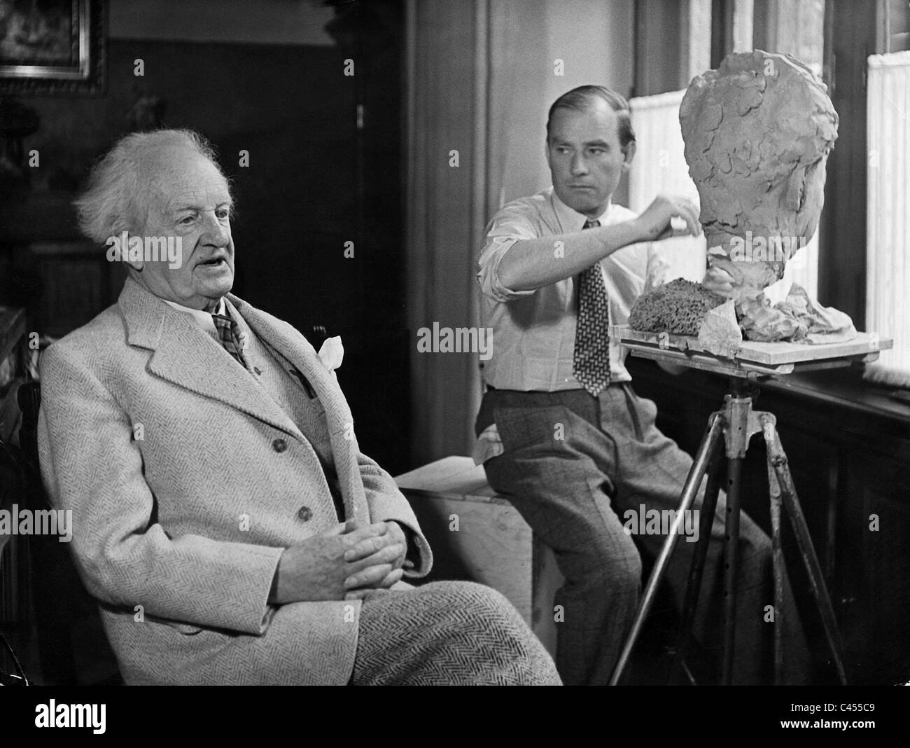 Arno Breker con GERHART HAUPTMANN, 1942 Foto Stock