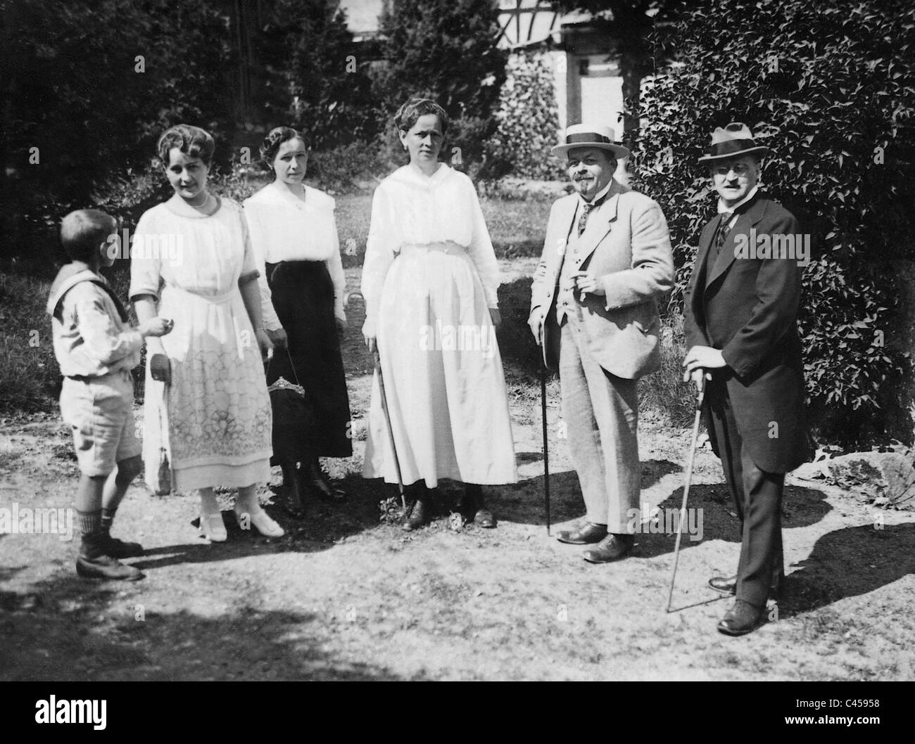 Friedrich Ebert e sua moglie in estate resort, 1919 Foto Stock