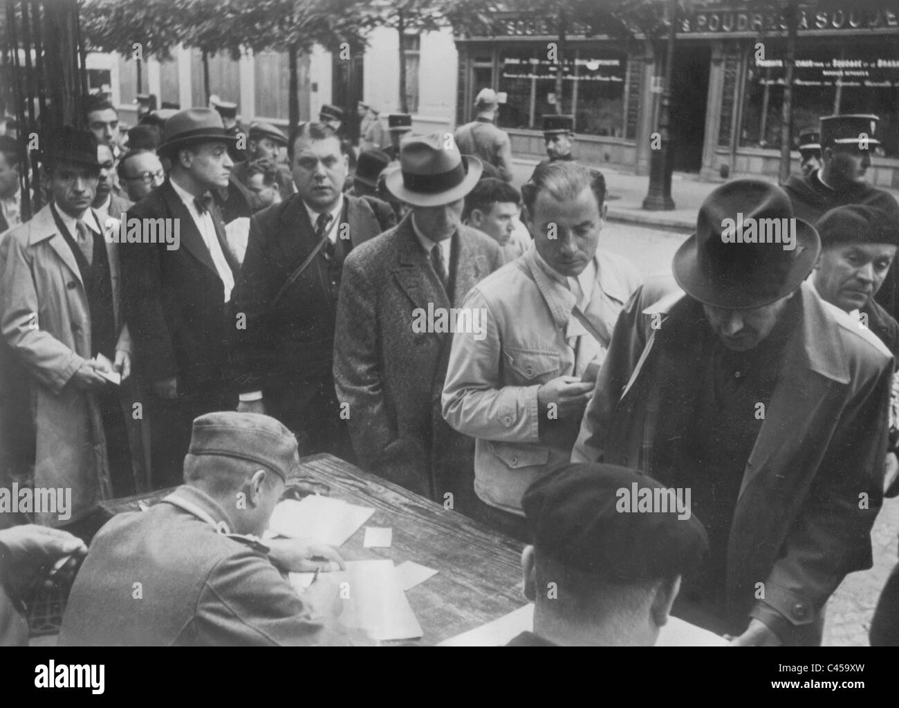 Controllo degli ebrei in Francia occupata, 1941 Foto Stock