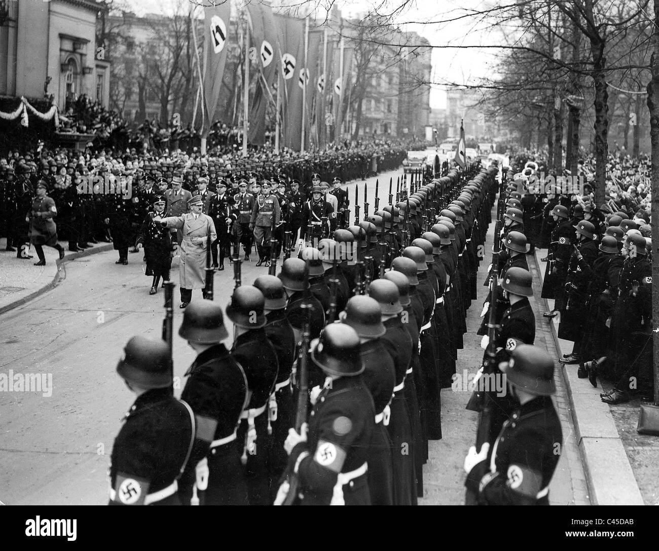 Hitler e 'Leibstandarte-SS" Foto Stock
