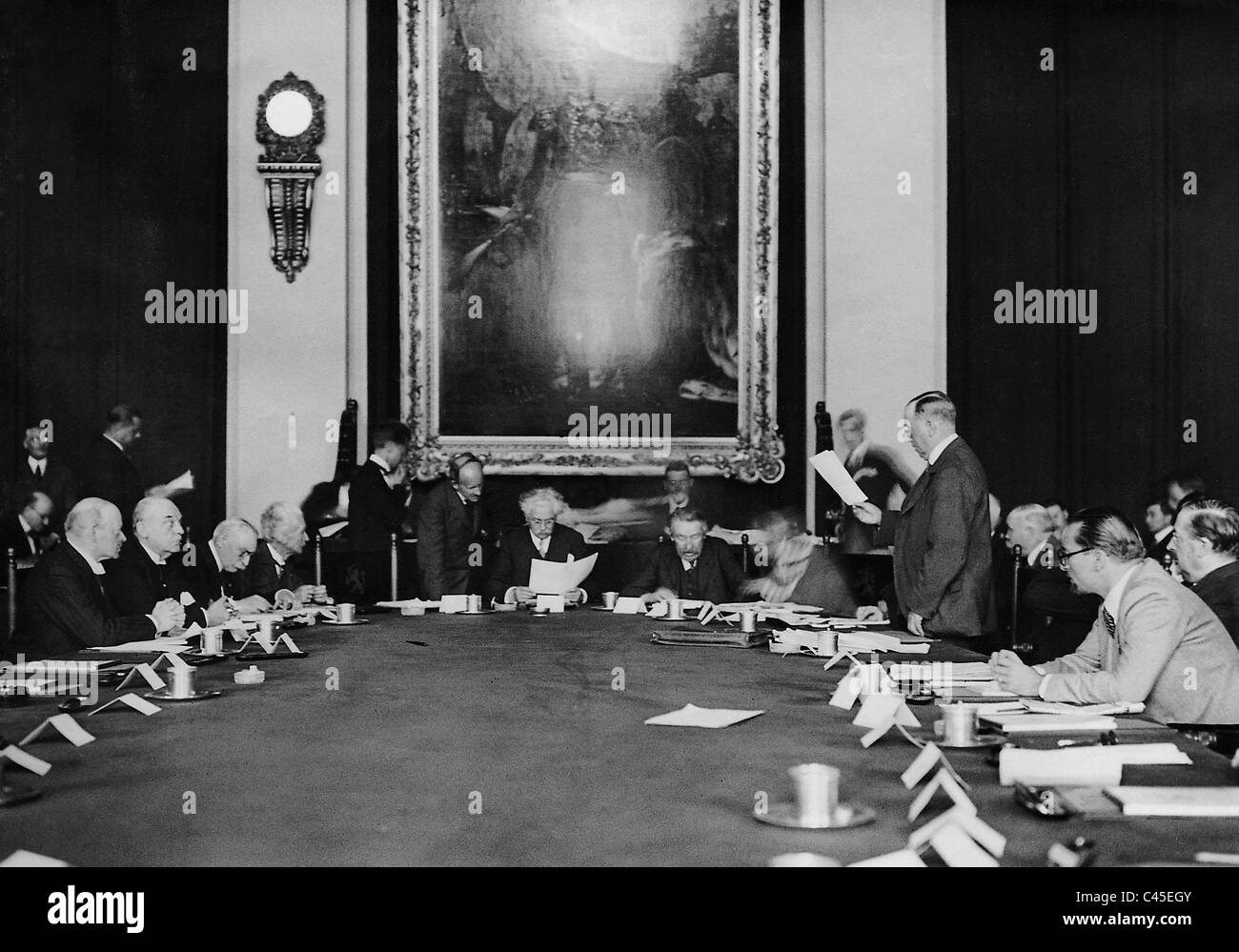 Il completamento della prima conferenza dell' Aia, 1929 Foto Stock