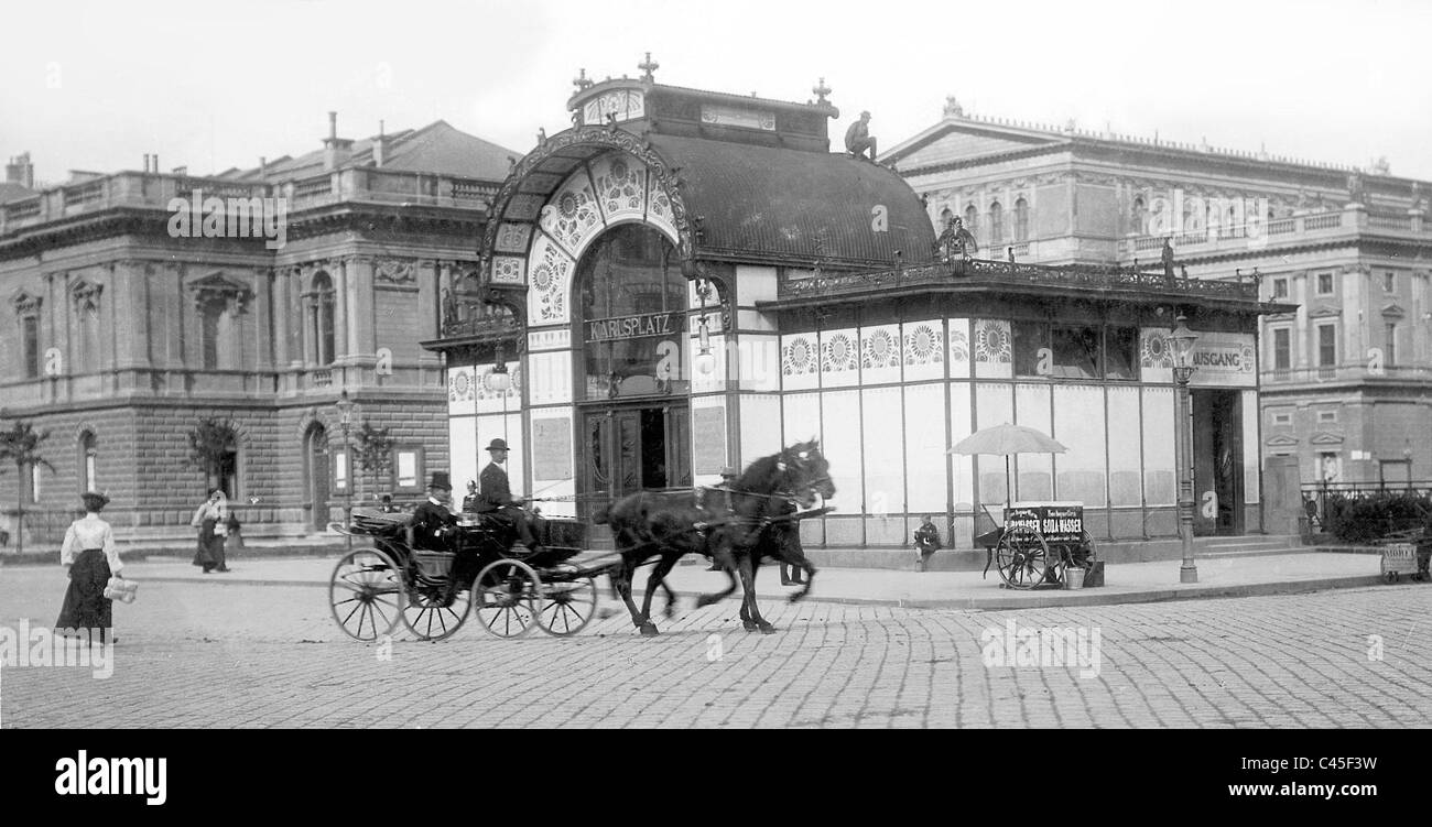 Karlsplatz a Vienna, 1903 Foto Stock