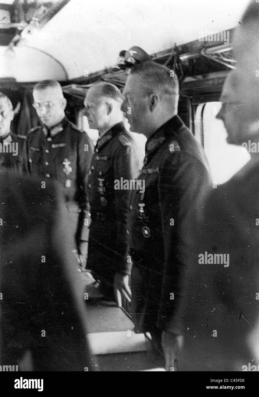 Wilhelm Keitel e Alfred Jodl presiedere l'accordo di cessate il fuoco in Compiegne Foto Stock