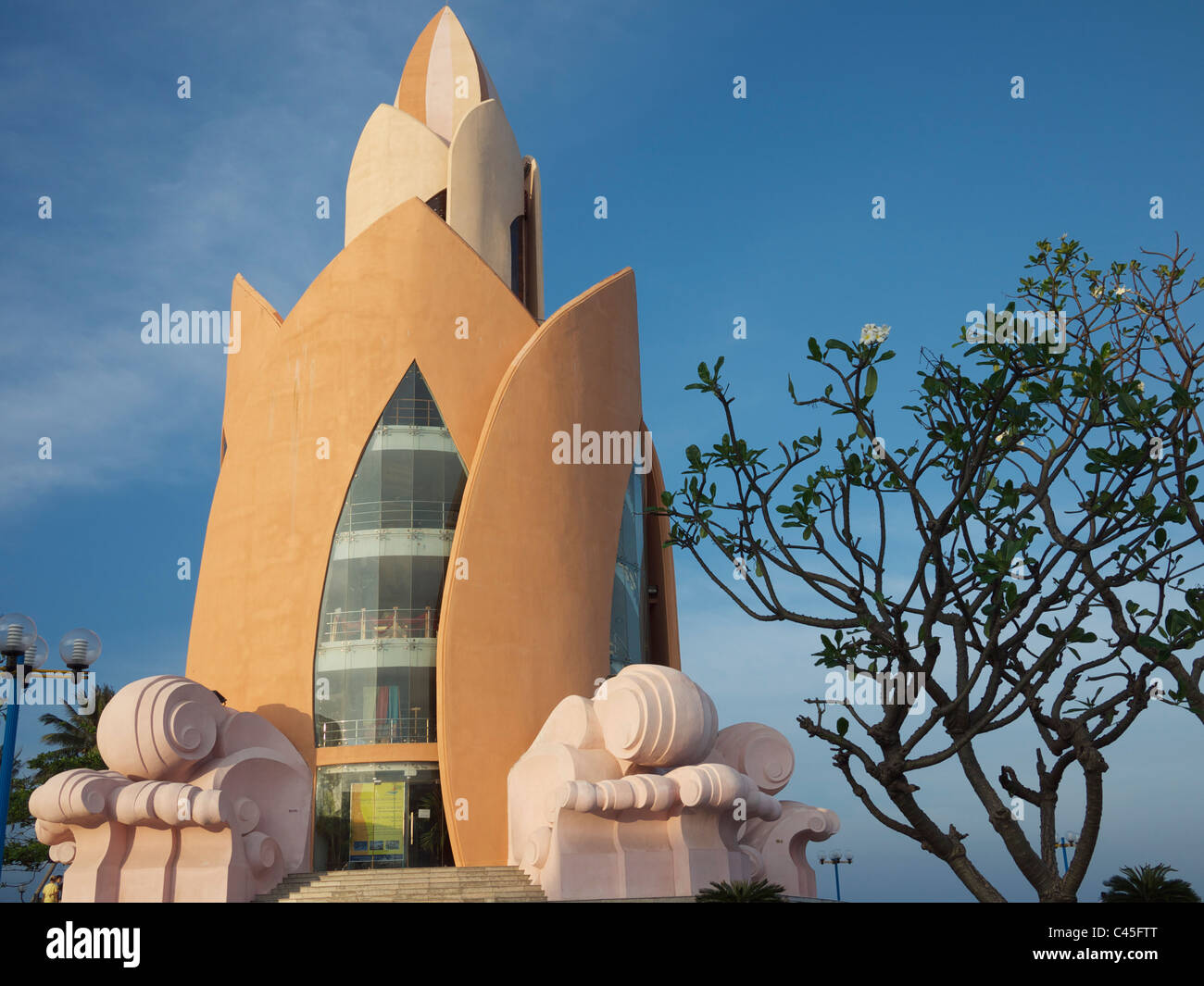 Thap Tram Huong torre in Nha Trang Vietnam Foto Stock