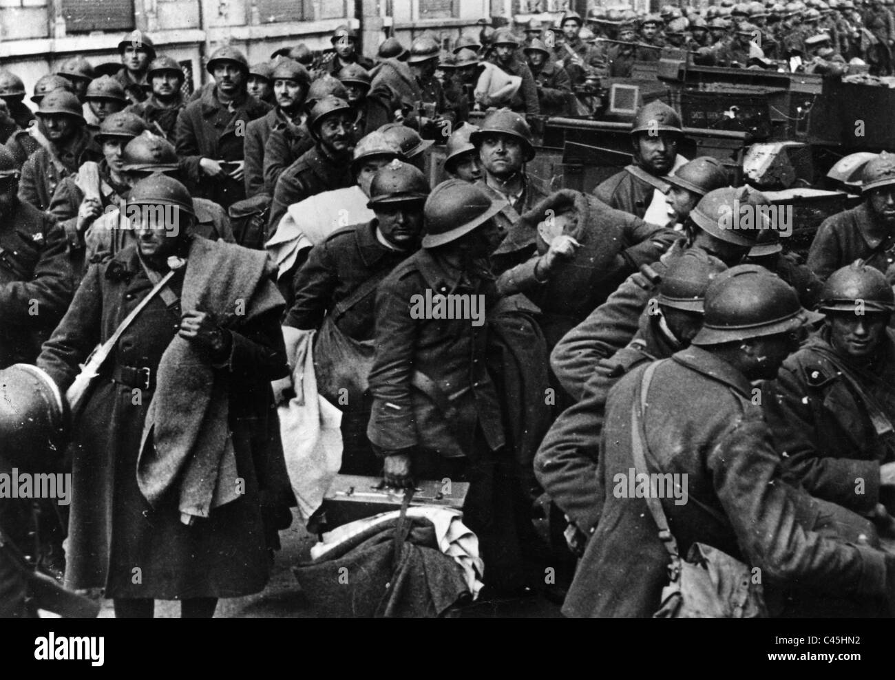 Prigionieri francesi dopo la presa di Calais, 1940 Foto Stock