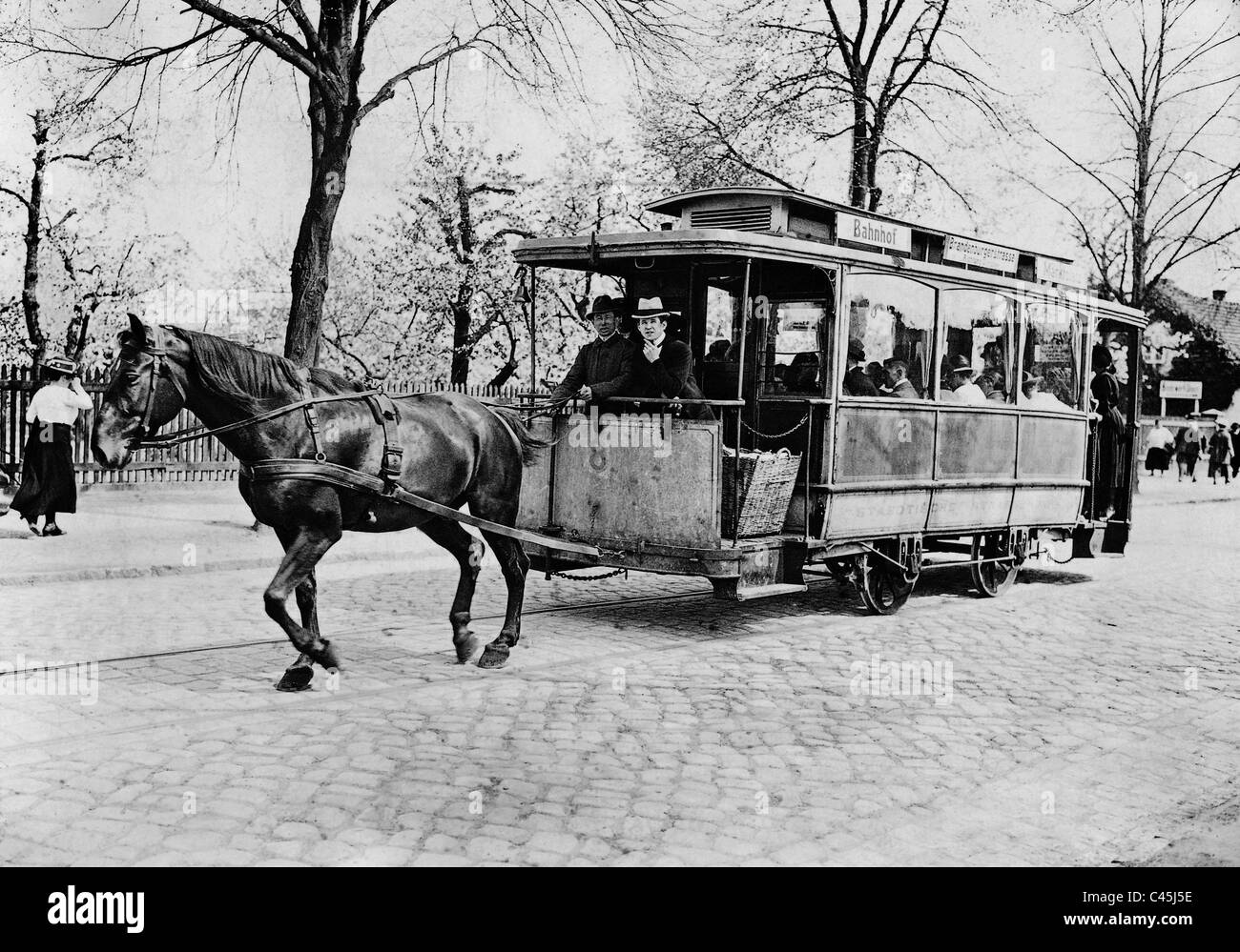 Cavallo il tram a Berlino Foto Stock